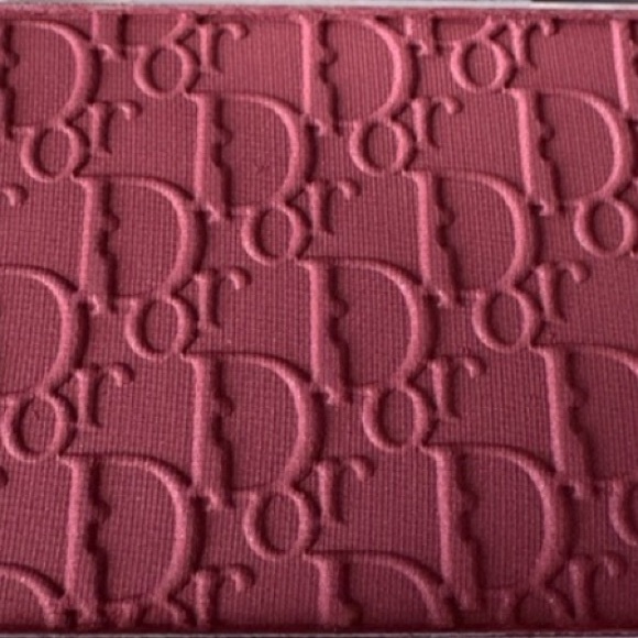 DIOR Rosy Glow Blush • Berry 006 • Pink Lilac 063 • Mahogany 020 - Picture 3 of 10